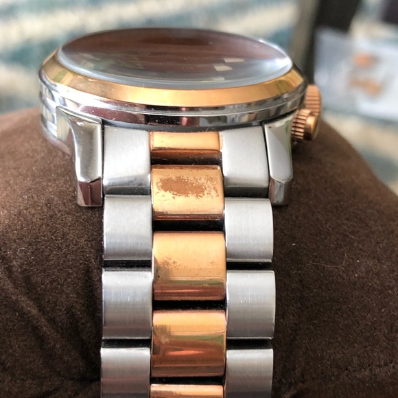 Michael Kors Watch - Picture 5 of 7